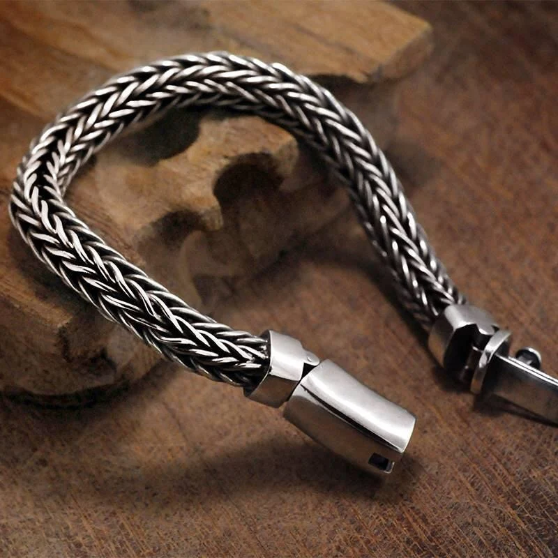 Coarse Heren Gepersonaliseerde Kiel Armband, een robuuste en stijlvolle armband voor heren, met persoonlijke gravure, ideaal als cadeau.