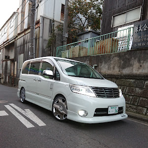 セレナ C25型