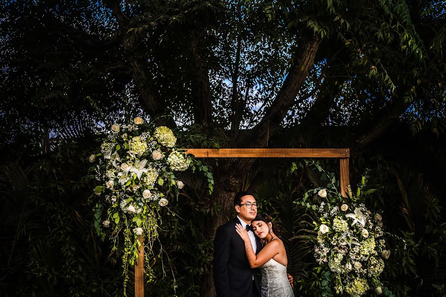 Wedding photographer Robert Medina (robertmedina86). Photo of 26 March 2022