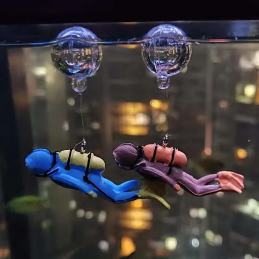 1pc Cute Diver Simulated Floating Luminous Green Mini Frogman Kawaii Miniature Figures Aquarium Ornaments Fish Tank Deco