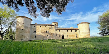 château à Villelaure (84)