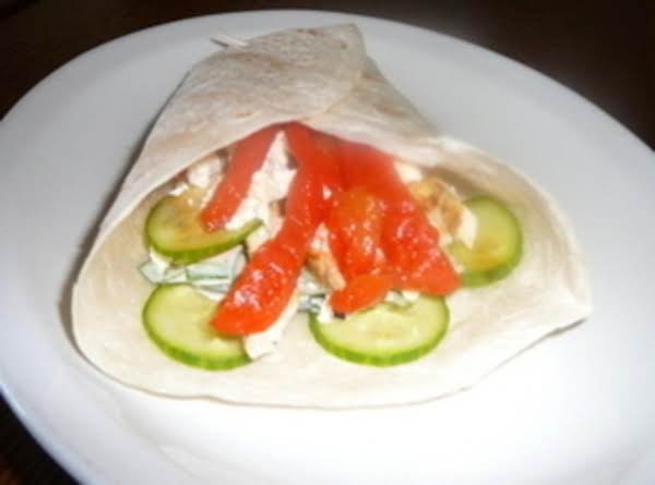 Mediterranean Chicken Wrap_image