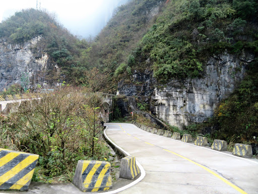 99 Bend Road From Tianmen Mountain China 2016