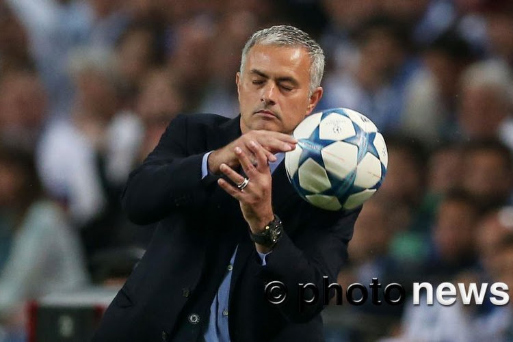 Onruststoker Mourinho zit alweer in vieze papieren