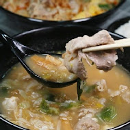 肉多多火鍋