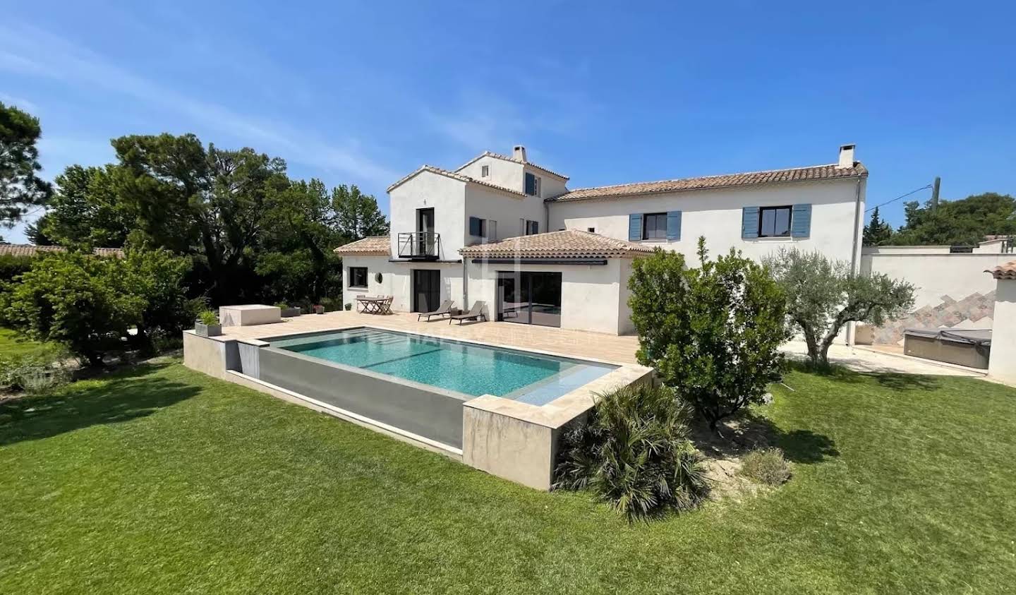 Property with pool Maussane-les-Alpilles