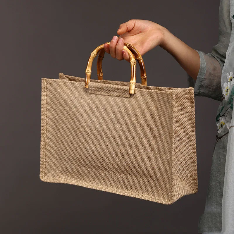 Bolsa tote feminina de algodão e linho com alça de bambu simples Ideal para compras, praia ou viagens leves. Leve, elegante e sustentável.