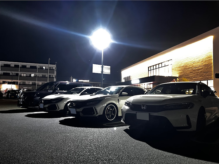 ステップワゴンのHONDA・タイプR・スパーダに関するカスタム事例の投稿画像1枚目