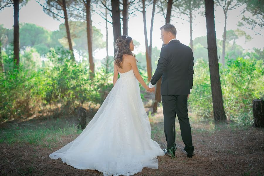 Photographe de mariage Rigli Lutaj (riglilutaj). Photo du 27 décembre 2016