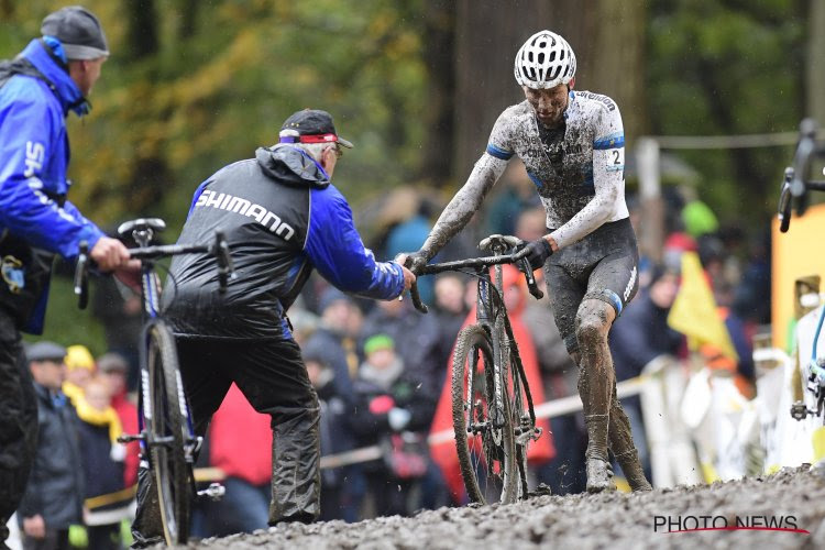 Zaterdag hulp voor Cant in Niel, zondag hulp voor van der Poel... Maar wat zegt de UCI? 