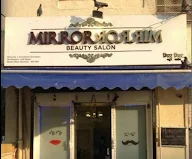 Mirror Mirror Beauty Salon photo 1