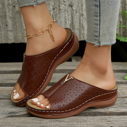 Title 2, Womens V Letter Wedge Sandals Summer Roman Sho...