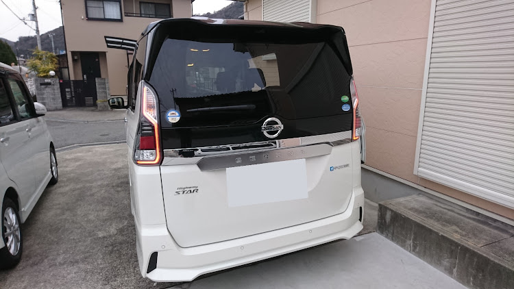 セレナのセレナC27・L375S・洗車に関するカスタム事例の投稿画像2枚目