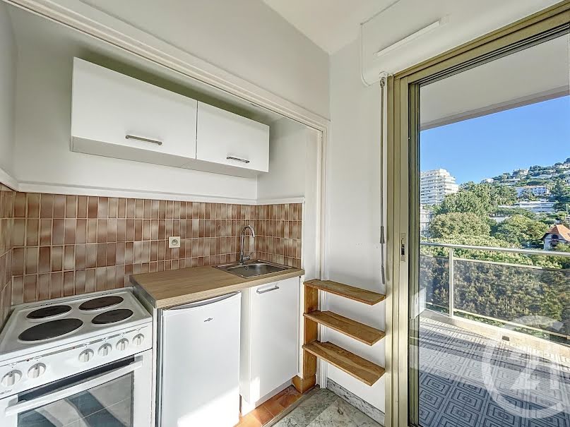 Location  appartement 1 pièce 24.93 m² à Cannes (06400), 750 €