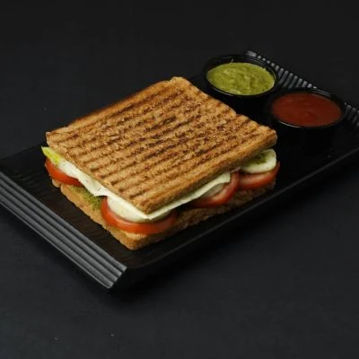 Cucumber & Tomato Sandwich (Veg)