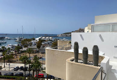 Appartement avec terrasse et piscine 2