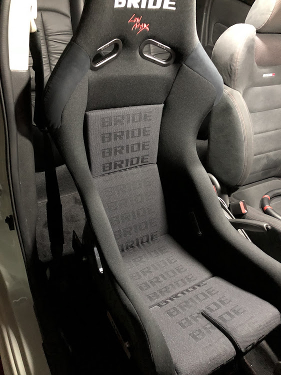 ノートのDIY・ノートニスモs・タイヤ組替に関するカスタム事例の投稿画像2枚目
