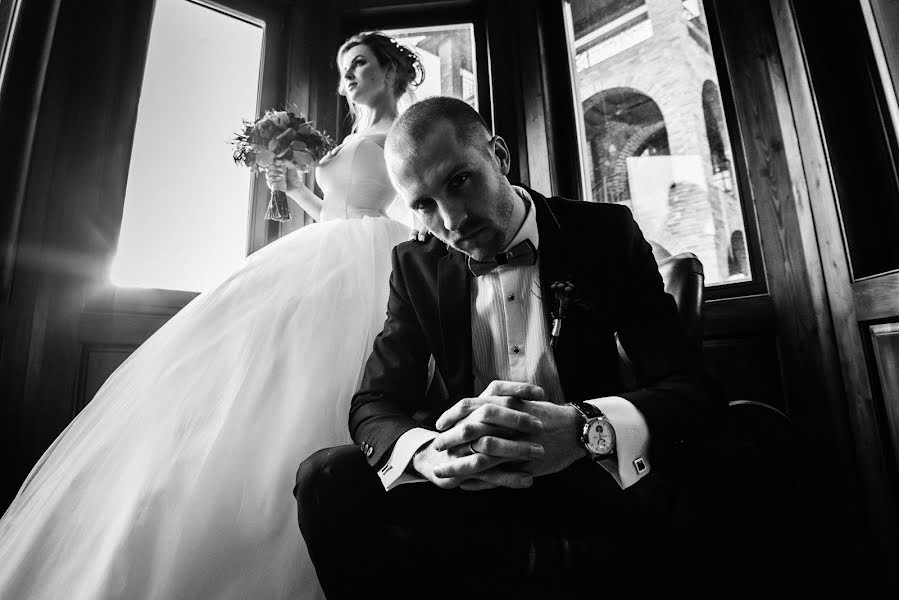 結婚式の写真家Artem Zhigalov (zhigalov)。2017 4月4日の写真