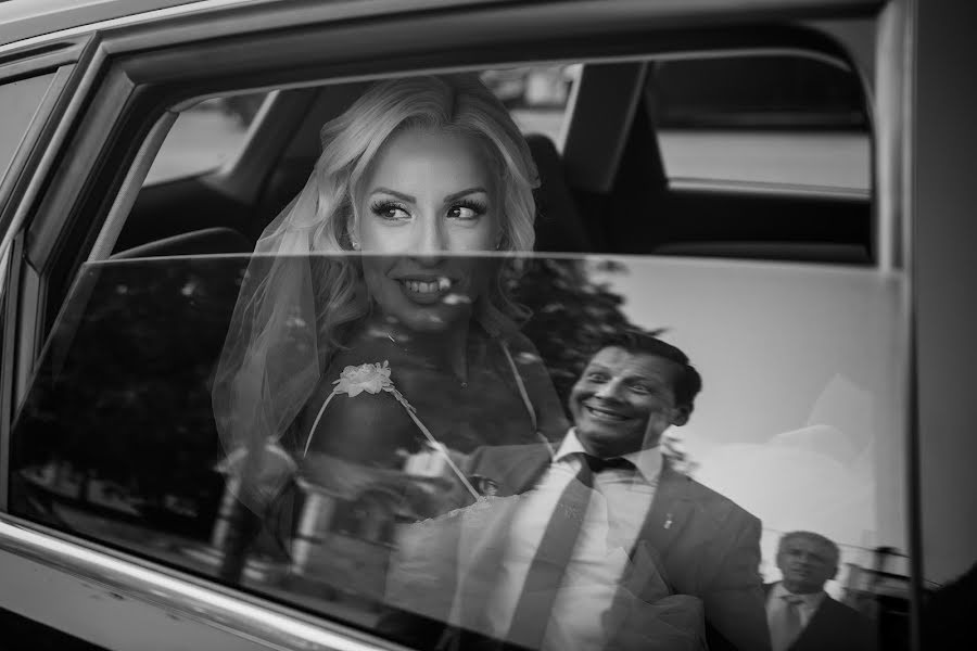 Wedding photographer Yiannis Tepetsiklis (tepetsiklis). Photo of 26 August 2019