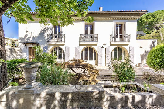 Maison avec terrasse