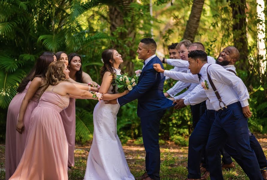 Fotógrafo de casamento Laurin Hills (laurinhills). Foto de 10 de março 2020