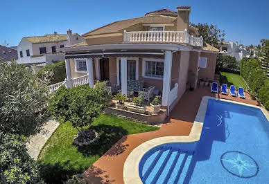 Villa with pool and terrace 10