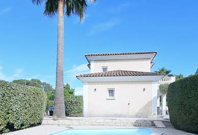 House with pool and terrace 1