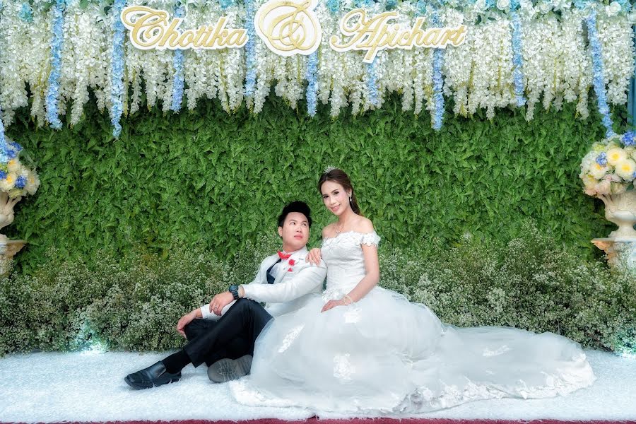 Fotógrafo de casamento Apinchai Makkesorn (apinchai). Foto de 7 de setembro 2020