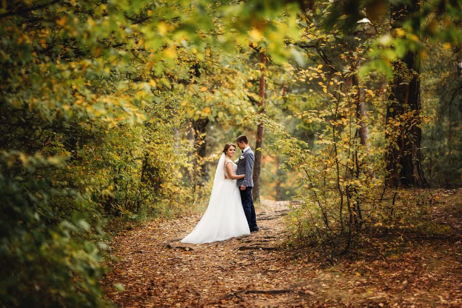 Fotógrafo de casamento Yuliya Zubkova (zubkovayulya). Foto de 29 de setembro 2019