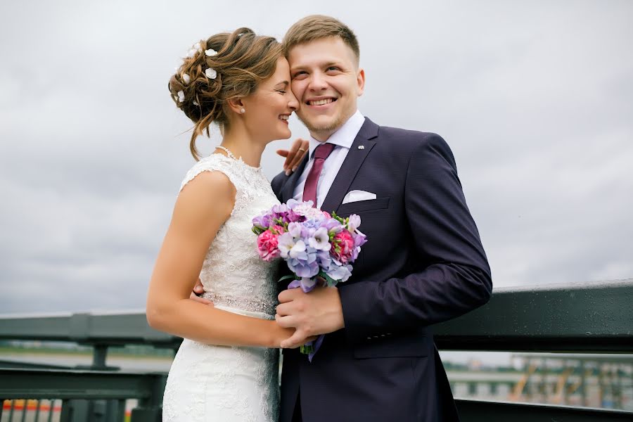 Fotógrafo de casamento Ramis Nigmatullin (ramisonic). Foto de 1 de abril 2017