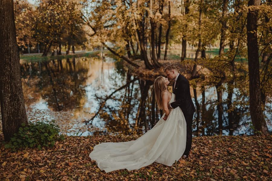 Hääkuvaaja Kacper Białobłocki (kbfoto). Kuva otettu 5. marraskuuta 2018