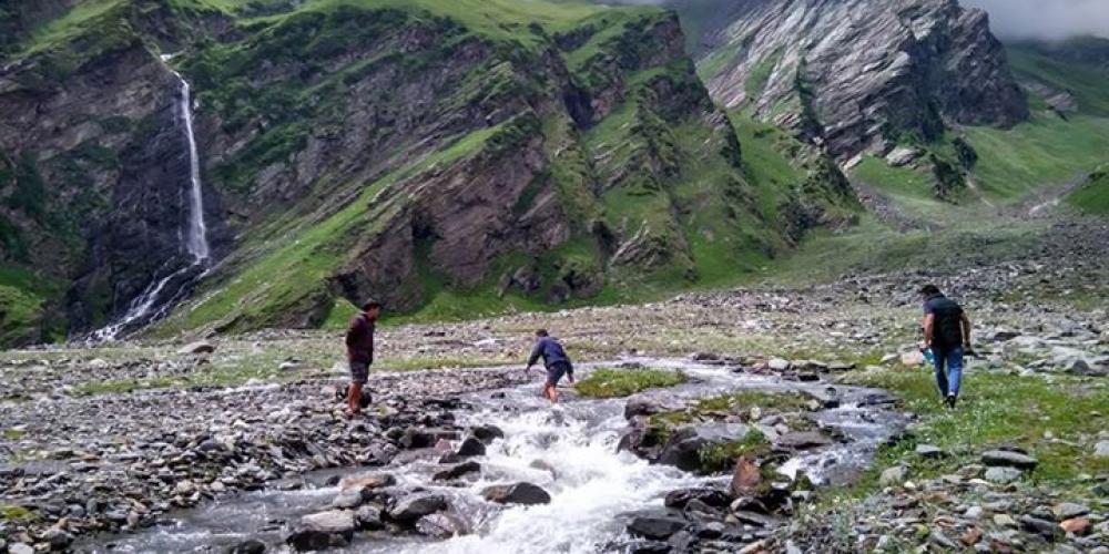 Beas kund trek in himachal pradesh is beautiful place.