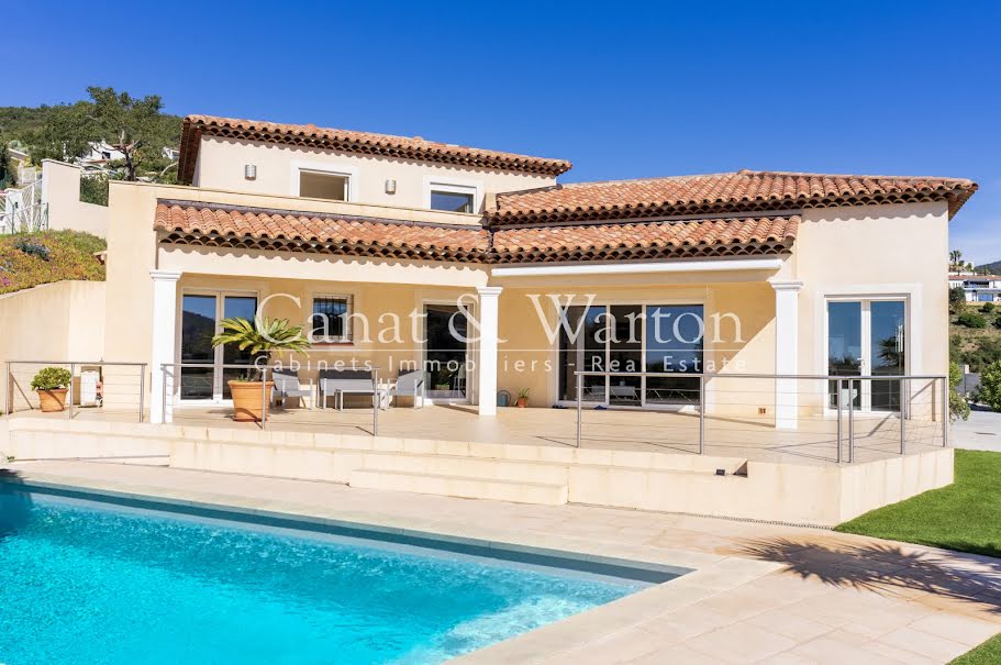 Vente villa 5 pièces 160 m² à La Londe-les-Maures (83250), 1 400 000 €