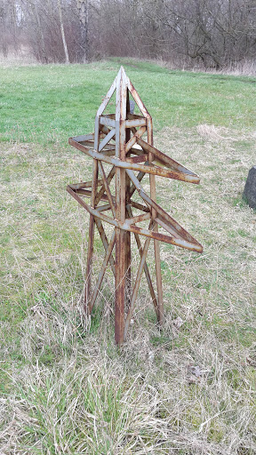 Strommast Skulptur 