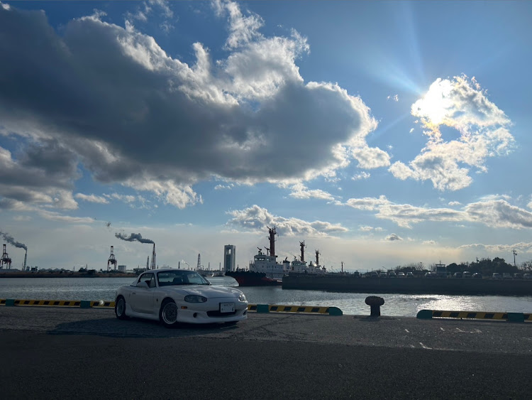 ロードスターのロードスター乗りと繋がりたい・ロードスターのある生活・3月もよろしくお願いします・車が好きな人と繋がりたいに関するカスタム事例の投稿画像1枚目