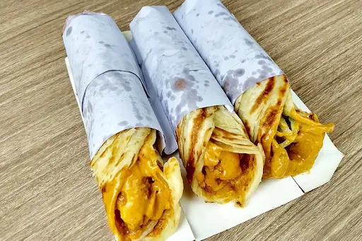 Achari Paneer Roll