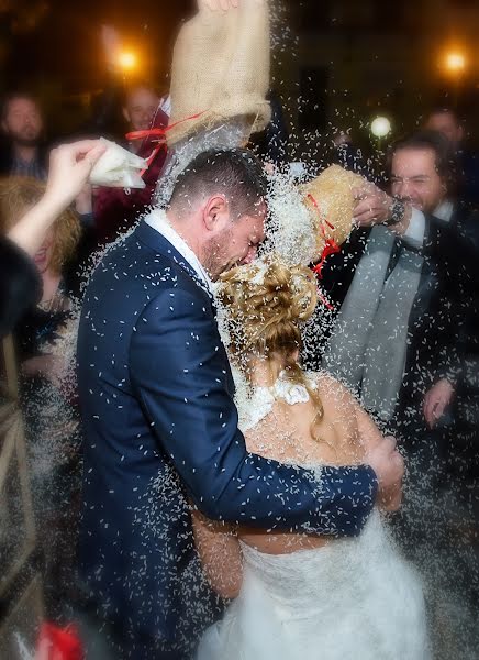 Fotografo di matrimoni Kostas Sinis (sinis). Foto del 19 dicembre 2017