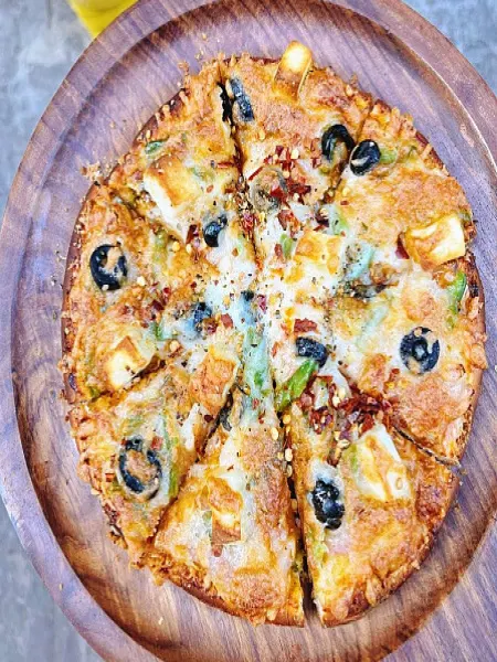 Olive Pizza