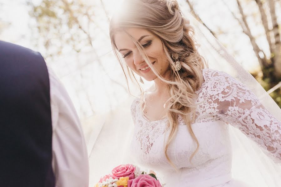 Fotógrafo de casamento Kristina Yashkina (yashki). Foto de 5 de fevereiro 2018