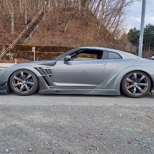 NISSAN GT-R R35