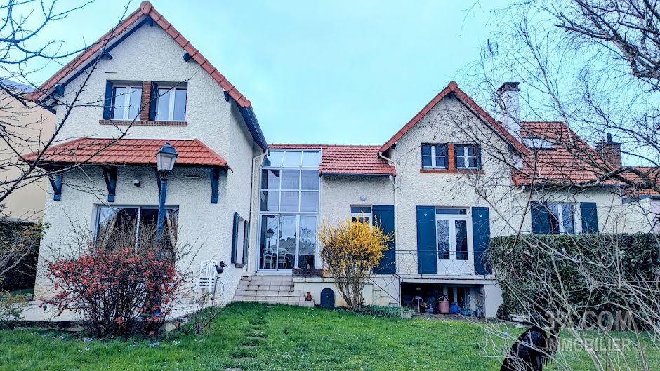 Vente maison 10 pièces 251 m² à Poissy (78300), 1 125 000 €