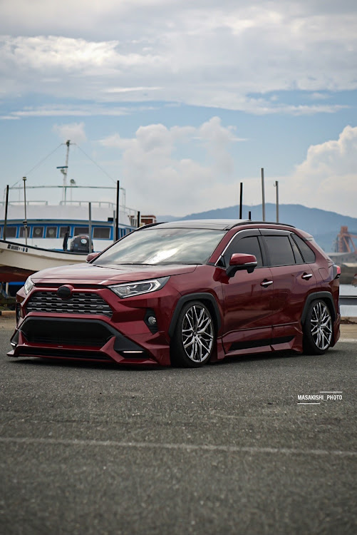 RAV4のrav4・Tdemandに関するカスタム事例の投稿画像1枚目