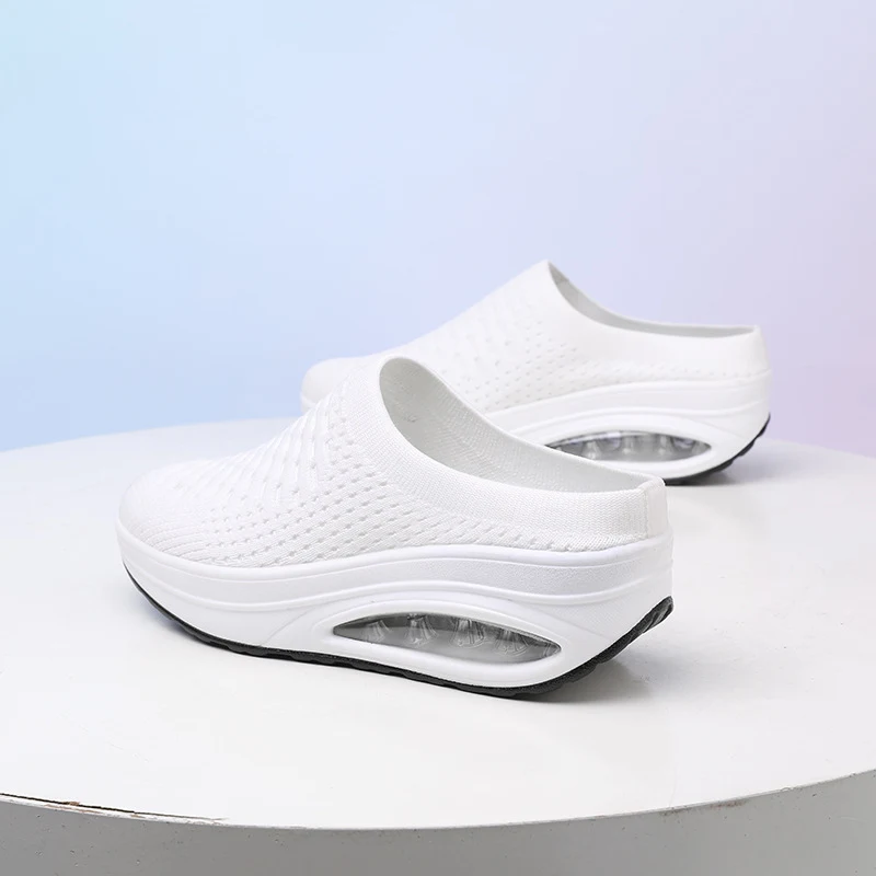 Chaussures compensées décontractées à enfiler grande taille avec coussin d'air, style sportif, pantoufles paresseuses pour un confort optimal.