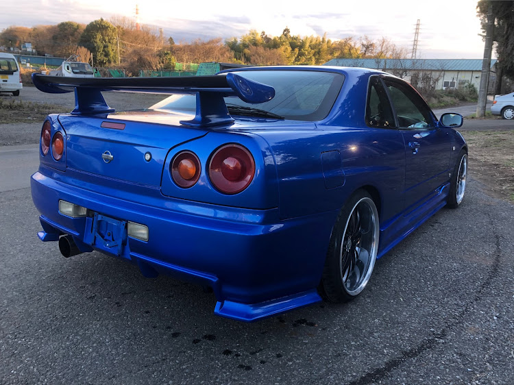 隣の勇者さんが投稿したスカイラインER34・スカイライン・レッドメモリー・日産に関するカスタム事例の投稿画像1枚目