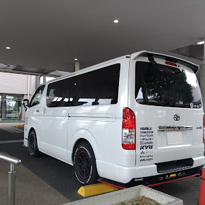 ハイエースバン TRH200V