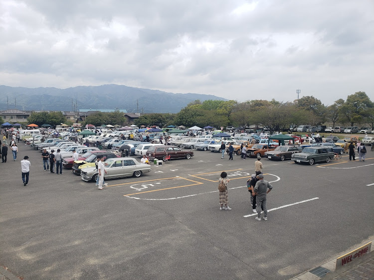 スカイラインのハコスカ・P90ヘッド・LD28クランク・デカ文字タペットカバー・JMTMに関するカスタム事例の投稿画像2枚目