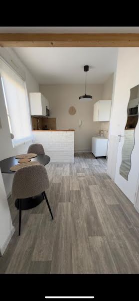 Location meublée appartement 1 pièce 23 m² à Reims (51100), 630 €