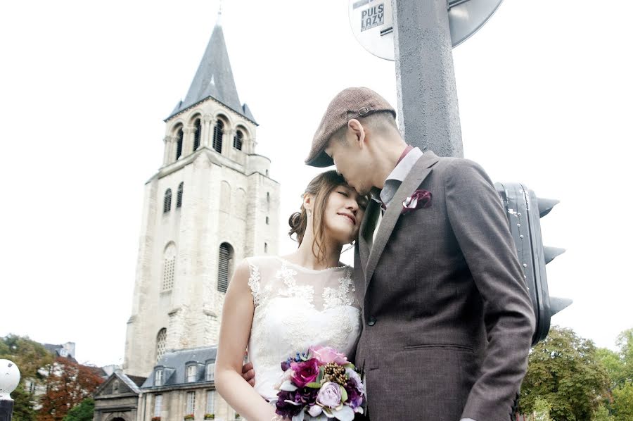 Fotógrafo de casamento Michi N (paris100). Foto de 16 de fevereiro 2018