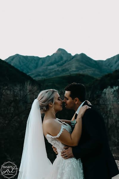 Wedding photographer Leandi Prins (simplyartsa). Photo of 12 July 2023