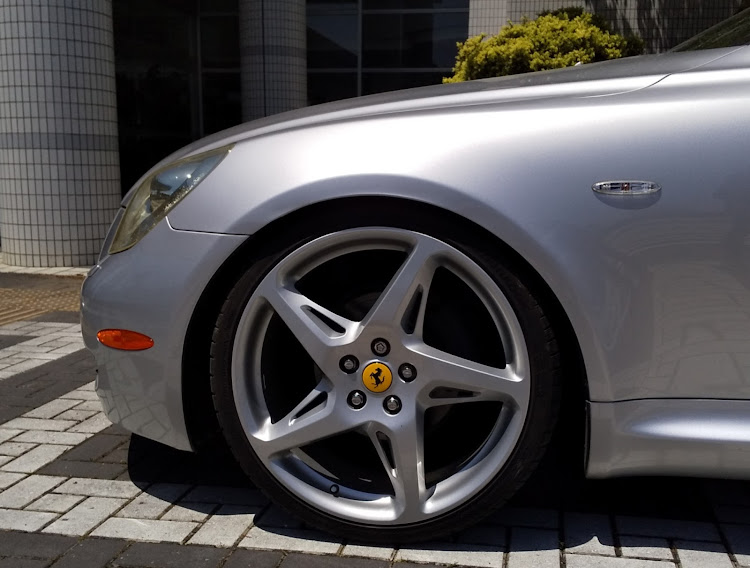 SCのブレーキ・フェラーリ純正ホイール・緊急事態宣言解除・Lexus・ドライブに関するカスタム事例の投稿画像1枚目